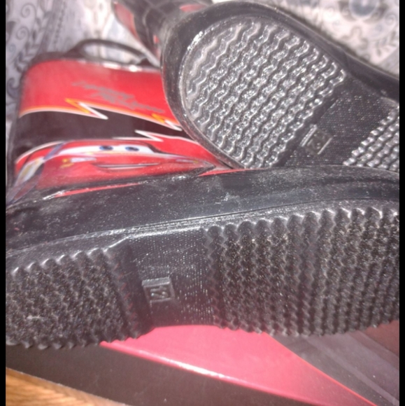 Disney Pixar Rain boots Toddler Size 12 New in box - Picture 4 of 5